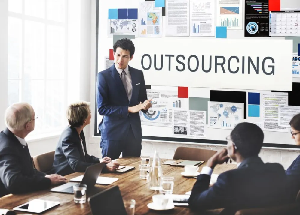 outsourcing it výhody